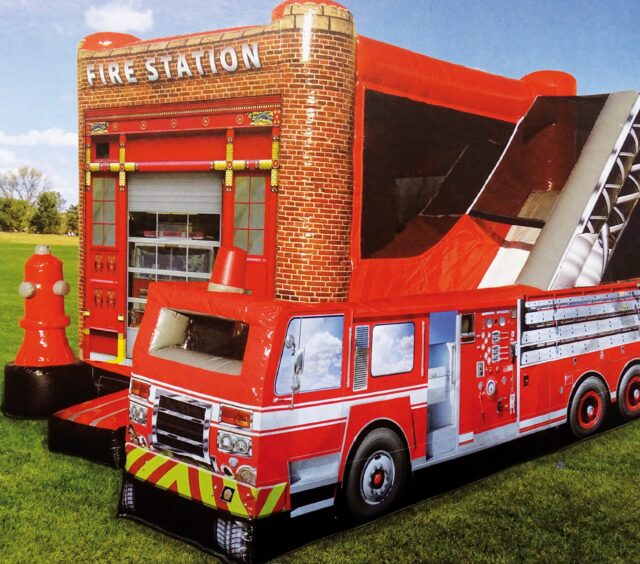 Hüpfburg Feuerwehrstation