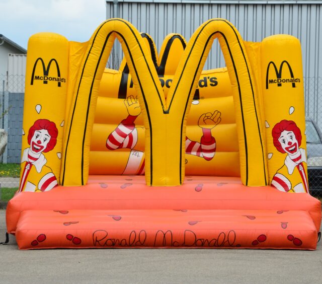 Hüpfburg Mc Donald’s klein