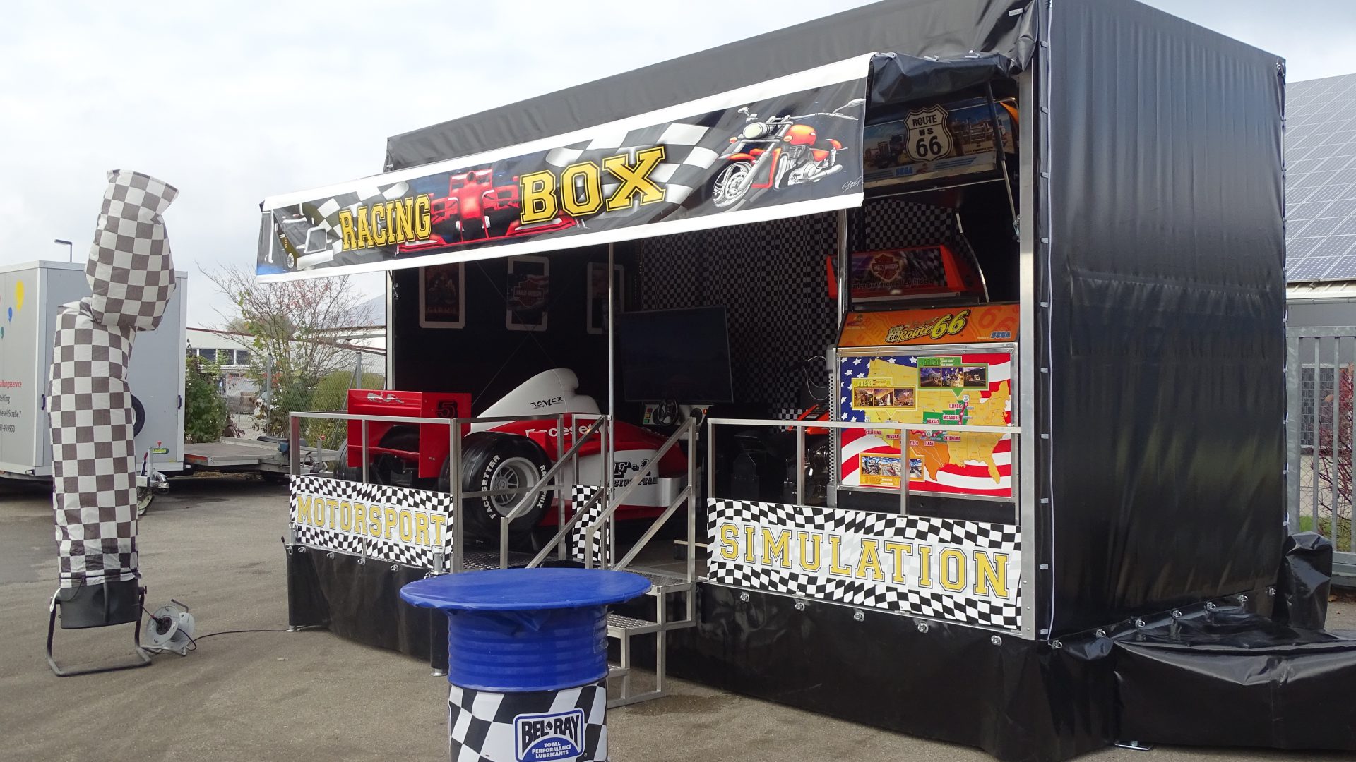 Rennsimulator Racing Box Vermietung ERTL KarussellLand