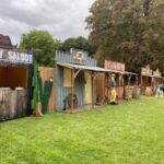 Westernfassaden mit Deko