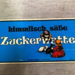Marktwagen/-stand mit Zuckerwattemaschine